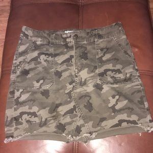 Camo skirt